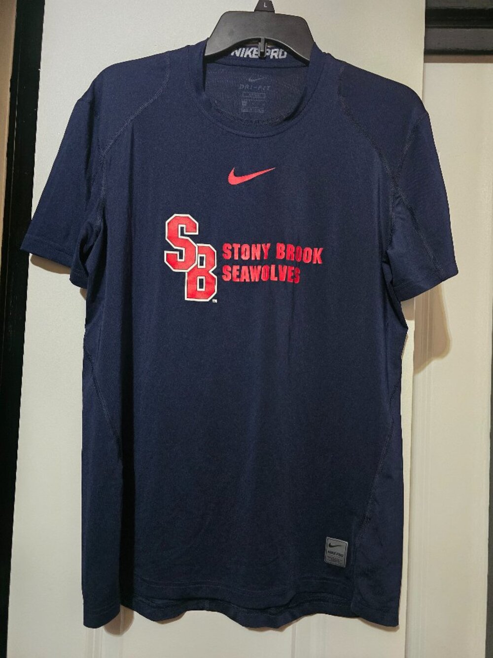 Nike Dri-Fit Men's Navy Short Sleeve Stony Brook Seawolves Logo Athletic Tee - M